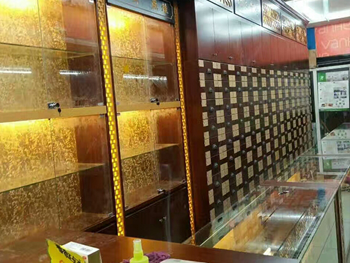 重庆药房展柜设计